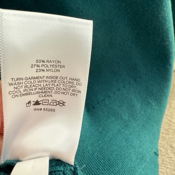 EXPRESS V-Neck Embellished
Bow Cardigan - Teal Size M NWT - Picture 6 of 6